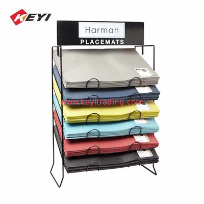 Hochwertiges, auf dem Boden stehendes Metallplacemat-Display-Rack mit 4 Rollen