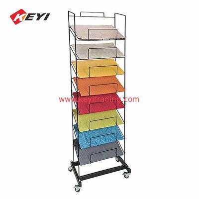 Hochwertiges, auf dem Boden stehendes Metallplacemat-Display-Rack mit 4 Rollen